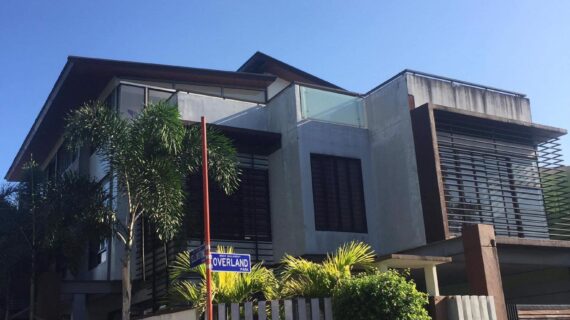 RUSH SALE:  3 -Storey Duplex House in Malanday, Marikina
