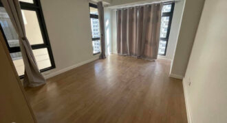 2BR Unit with Tandem parking at The Sandstone Portico by Alveo