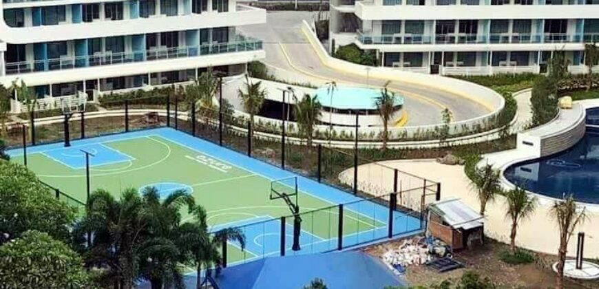 2BR condo w/ parking in Azure Urban Resort Residences, Paranaque
