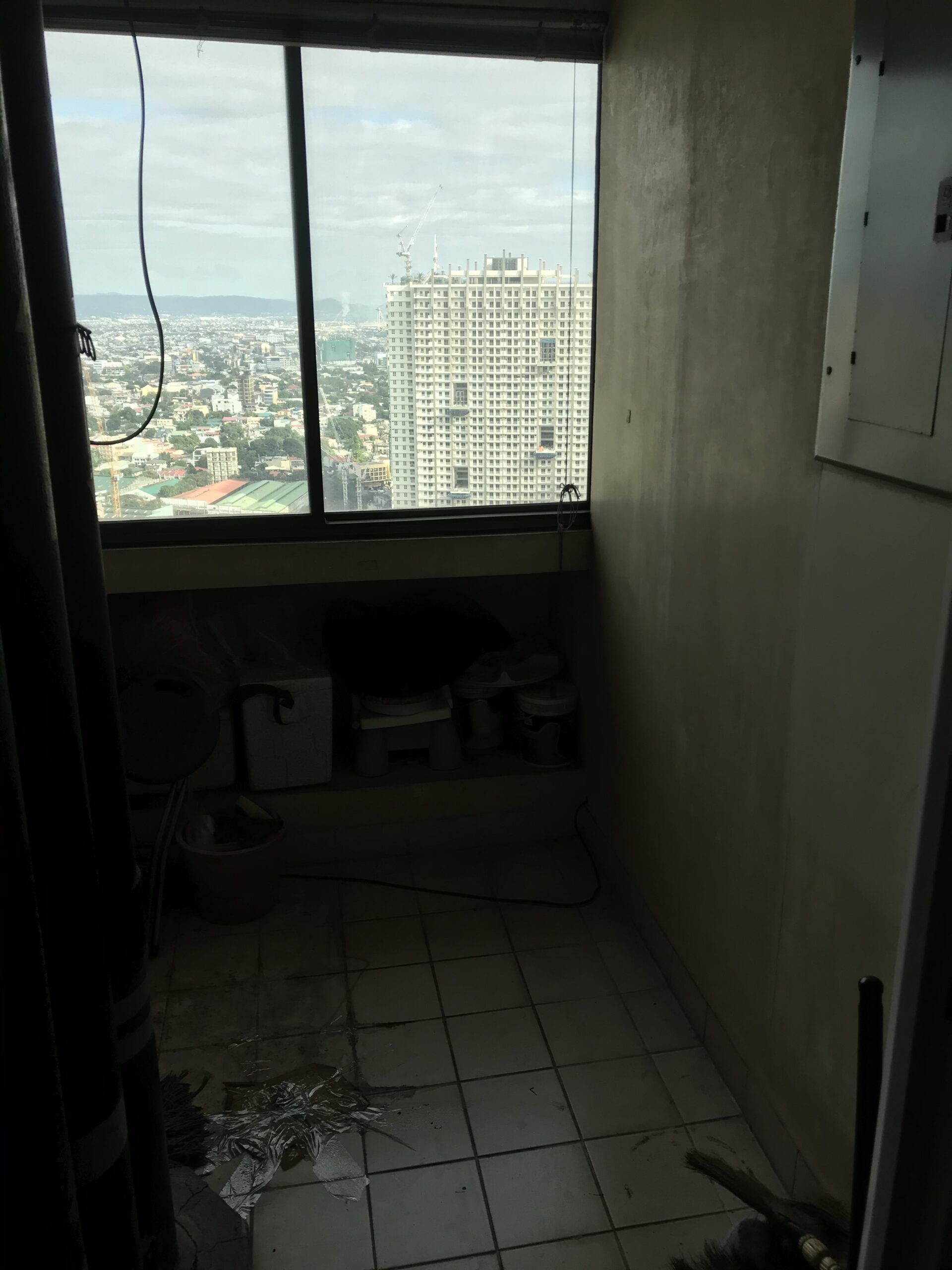 For Sale! 2 BR Condo unit in Pioneer Highlands, Mandaluyong
