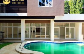 Resort-Type House Mansion in Blue Ridge B, Quezon City