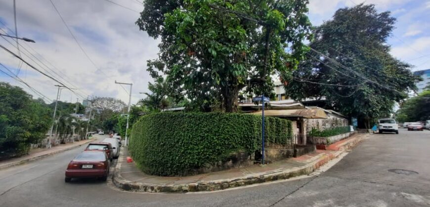 Old house and lot in New Manila near St. Luke’s Hospital