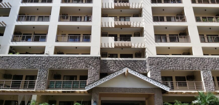 2BR Condo Tandem Penthouse + Balcony in Raya Gardens, Merville Paranaque