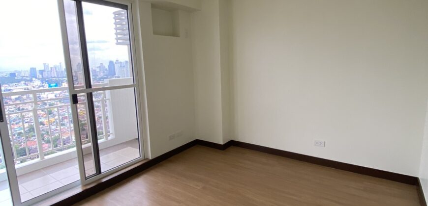 For Sale 2 Bedroom Condo in Brixton Place by DMCI, Kapitolyo, Pasig 10 Mins. to BGC!!