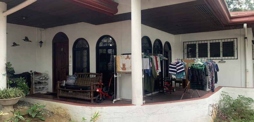 Below Market Value: 5 Bedroom House and Lot in Tandang Sora, Quezon City