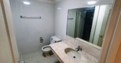 Spacious Studio unit w/ parking in Elizabeth Place, Salcedo Village, Makati for Php 27,000!