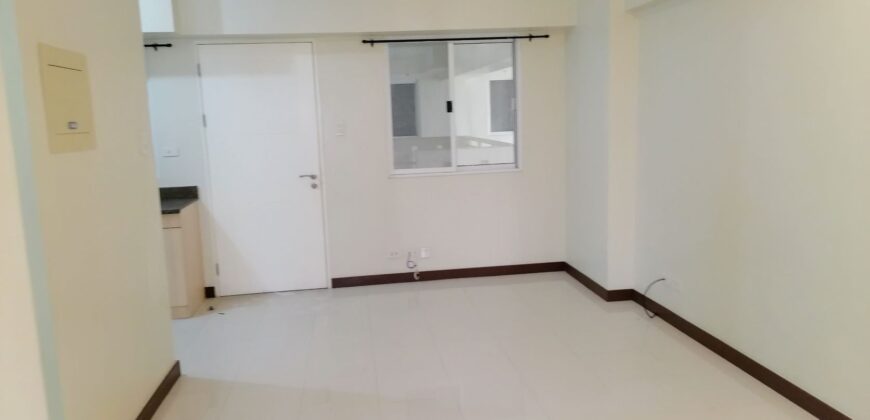 Pristine 2BR w/ parking in Viera Residences, Quezon City for 6.3 million❗