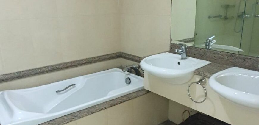 Prime 2BR unit w/ parking in Shang Grand Tower, Legazpi Village, Makati for Php 130,000❗