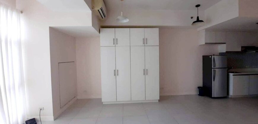 35.55sq.m. Premium Studio at Twin Oaks Place, Greenfield District, Mandaluyong City