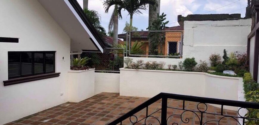 4 Bedroom House and Lot in Tagaytay