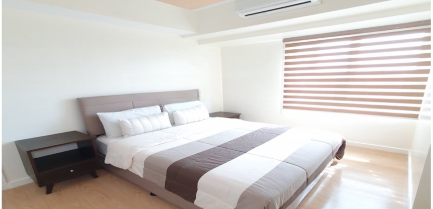 1BR (41 sqm) Fully Furnished Unit at the Grove by Rockwell, Pasig City