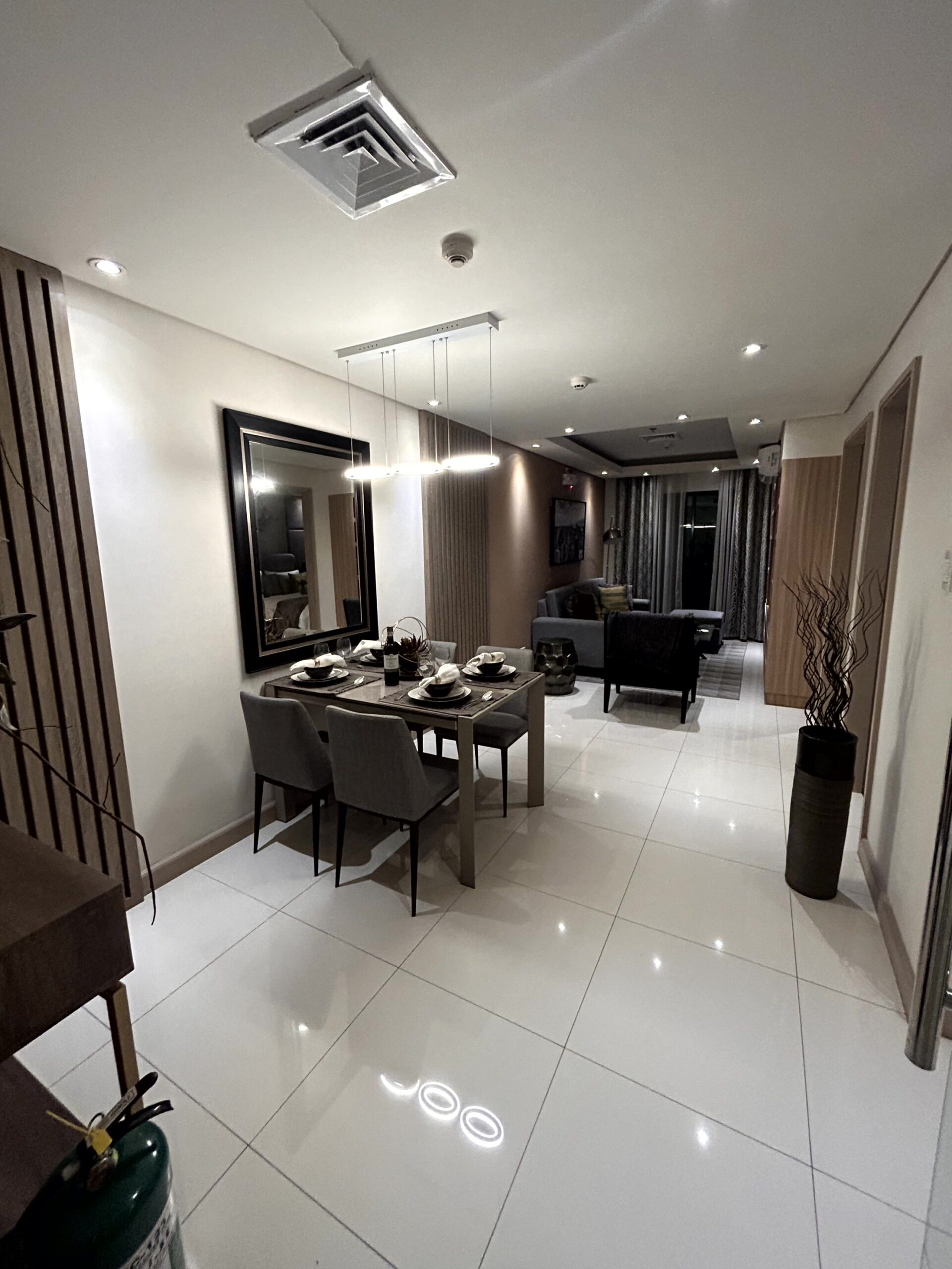 Luxury 1 BR with Parking at The Fifth, Meralco Avenue, Ortigas Center
