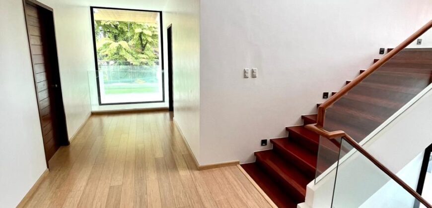 Brand New Luxury House in White Plains, Quezon City