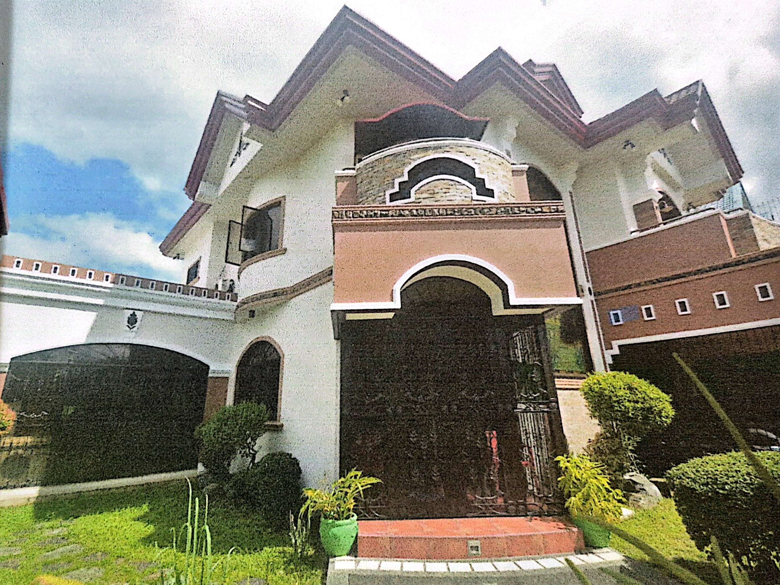 7 Bedroom House & Lot in Sacred Heart Village, North Caloocan 7 Bedroom House & Lot in Sacred Heart Village, North Caloocan