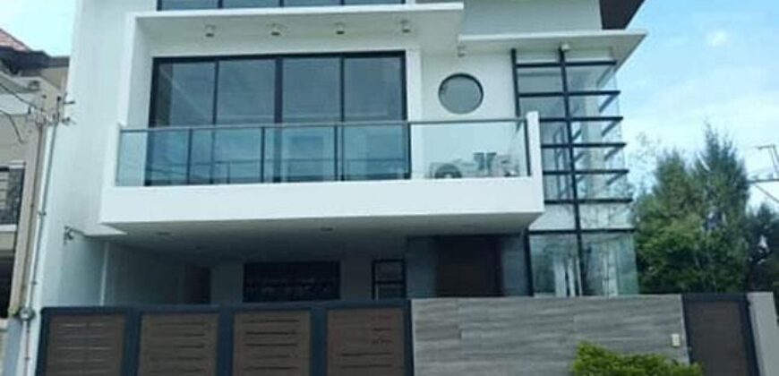 3BR House and Lot in Greenwoods Executive Village, Pasig City 3BR House and Lot in Greenwoods Executive Village, Pasig City