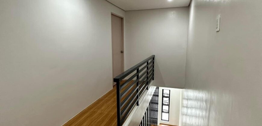 2-storey Townhouse in Meteor Homes, Marikina