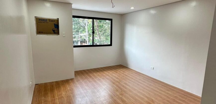 2-storey Townhouse in Meteor Homes, Marikina