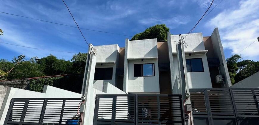 2-storey Townhouse in Meteor Homes, Marikina