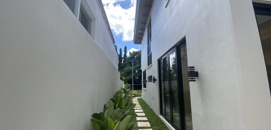 3BR Singe Detached House and Lot Modern Elegance in South Forbes Villas – Silang, Cavite