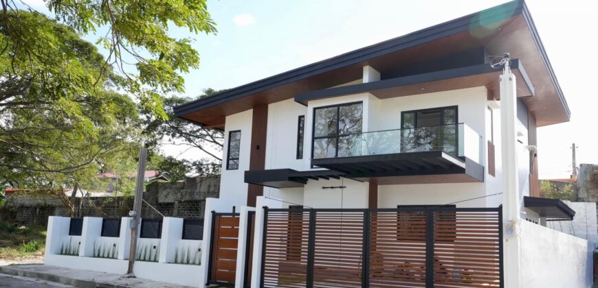 Brand-new Home at Orchard Residential Estates and Golf & Country Club! Brand-new Home at Orchard Residential Estates and Golf & Country Club!