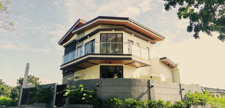 2-Storey House and Lot in Rio De Oro Residential Estates, Brgy. Buenavista I, General Trias City, Cavite 2-Storey House and Lot in Rio De Oro Residential Estates, Brgy. Buenavista I, General Trias City, Cavite