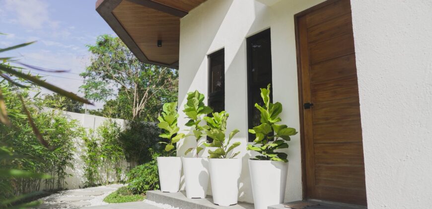 2-Storey House and Lot in Rio De Oro Residential Estates, Brgy. Buenavista I, General Trias City, Cavite 2-Storey House and Lot in Rio De Oro Residential Estates, Brgy. Buenavista I, General Trias City, Cavite