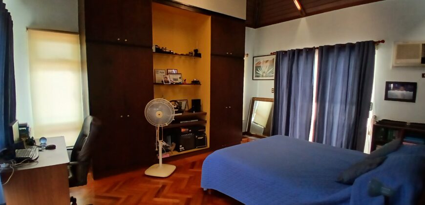 4-6 Bedroom House and Lot in Beverly Hills Subd, Taytay, Rizal