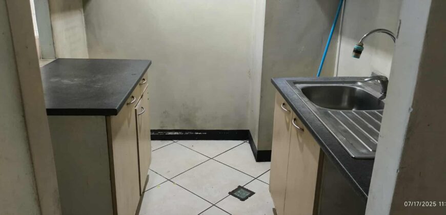 Studio in El Jardin del Presidente Condominium Unit in South Triangle, Quezon City
