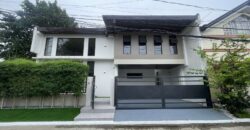 5BR House and Lot in BF West Executive, BF Homes, Parañaque City 5BR House and Lot in BF West Executive, BF Homes, Parañaque City