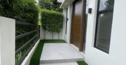 5BR House and Lot in BF West Executive, BF Homes, Parañaque City 5BR House and Lot in BF West Executive, BF Homes, Parañaque City
