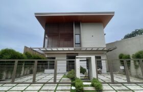 Brand New 5BR Single Detached 2-Storey House and Lot with Pool in BF Triple T, BF Homes, Las Piñas City Brand New 5BR Single Detached 2-Storey House and Lot with Pool in BF Triple T, BF Homes, Las Piñas City