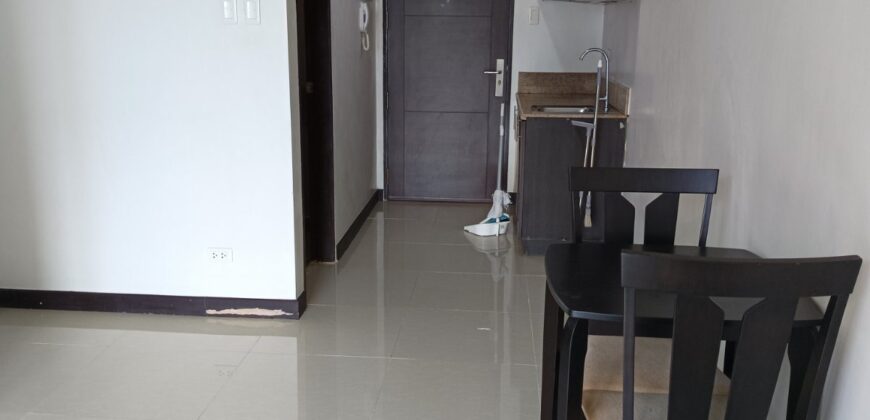 Studio Unit in Axis Residences, Mandaluyong – Php 17,000/Month Studio Unit in Axis Residences, Mandaluyong – Php 17,000/Month