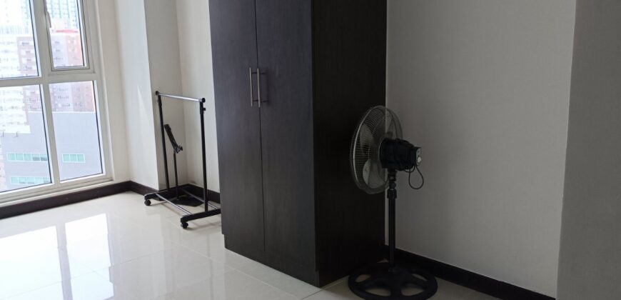 Studio Unit in Axis Residences, Mandaluyong – Php 17,000/Month Studio Unit in Axis Residences, Mandaluyong – Php 17,000/Month