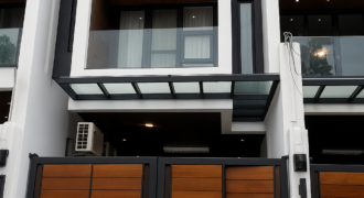 3-Storey Townhouse in Don Antonio Heights, Quezon City 3-Storey Townhouse in Don Antonio Heights, Quezon City