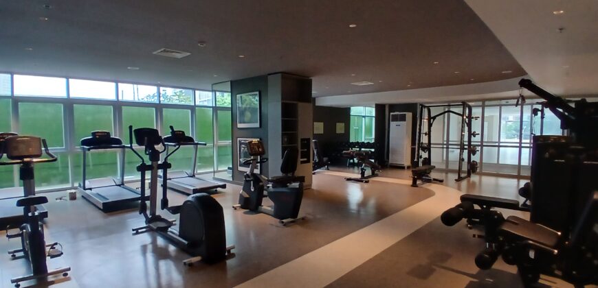 Studio Unit with Parking in Orean Place at Vertis North, Quezon City