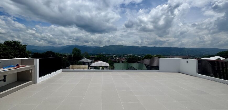 8BR House and Lot in Filinvest 2, Quezon City 8BR House and Lot in Filinvest 2, Quezon City