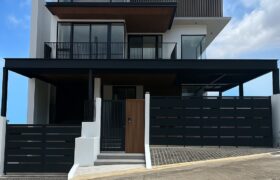 8BR House and Lot in Filinvest 2, Quezon City 8BR House and Lot in Filinvest 2, Quezon City