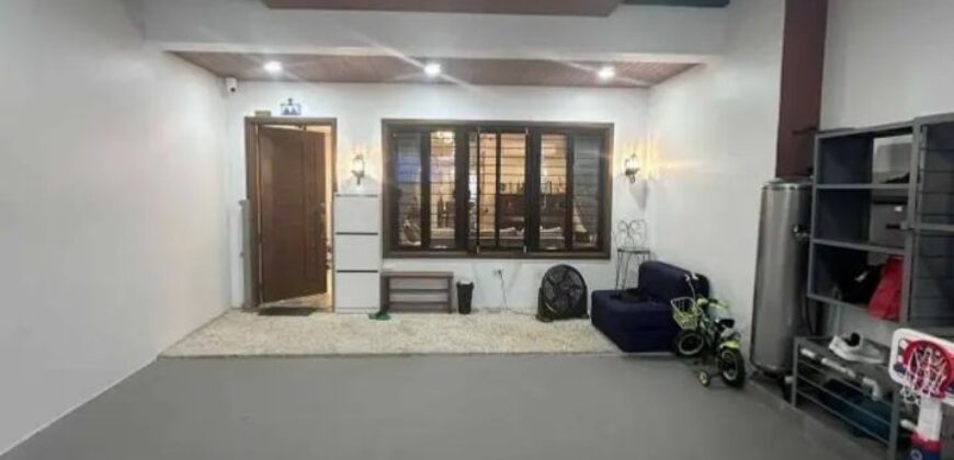 Pre-Owned Townhouse in Xavierville, Quezon City