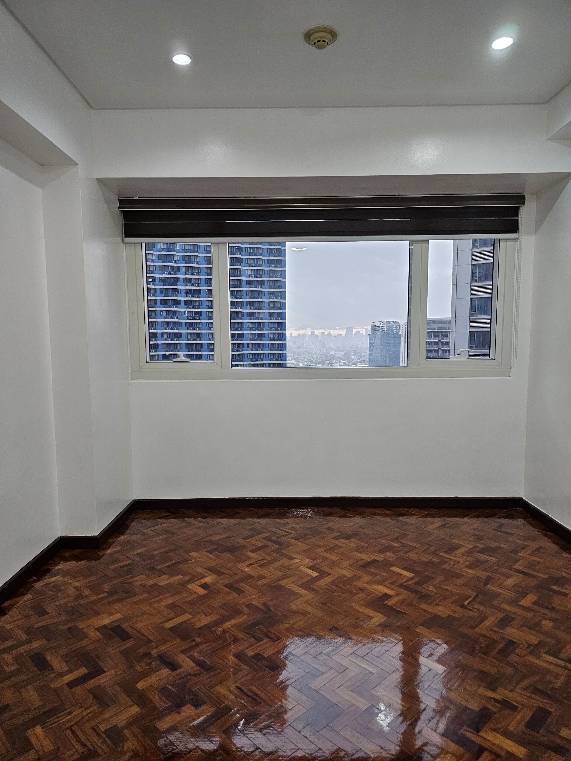 2BR Unit in The Columns at Ayala, Makati City 2BR Unit in The Columns at Ayala, Makati City