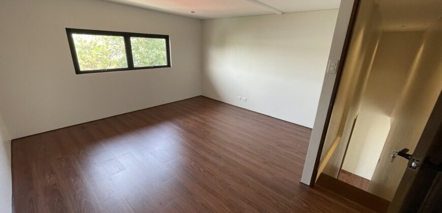 5BR House and Lot in Paris St. BFISHAI, BF Homes, Las Piñas City 5BR House and Lot in Paris St. BFISHAI, BF Homes, Las Piñas City