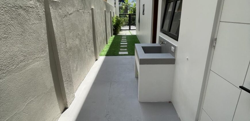 5BR House and Lot in Paris St. BFISHAI, BF Homes, Las Piñas City 5BR House and Lot in Paris St. BFISHAI, BF Homes, Las Piñas City