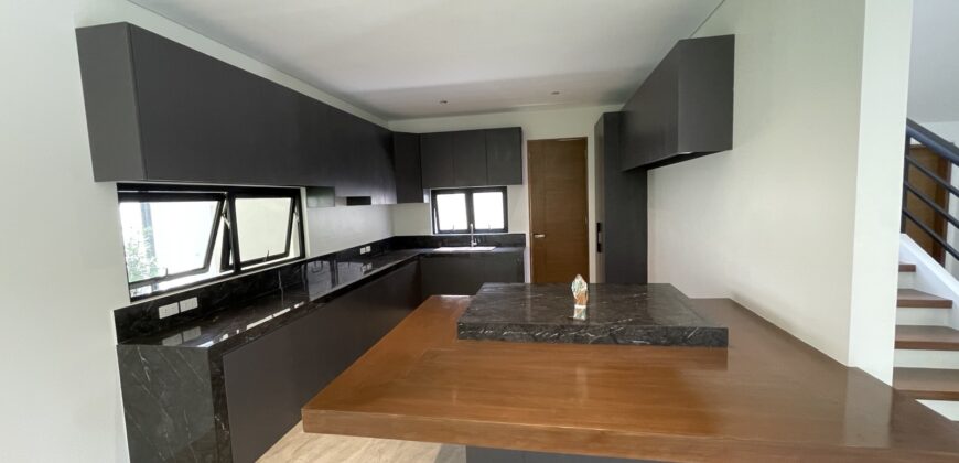 5BR House and Lot in Paris St. BFISHAI, BF Homes, Las Piñas City 5BR House and Lot in Paris St. BFISHAI, BF Homes, Las Piñas City
