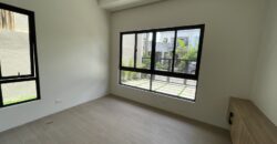 5BR House and Lot in Paris St. BFISHAI, BF Homes, Las Piñas City 5BR House and Lot in Paris St. BFISHAI, BF Homes, Las Piñas City