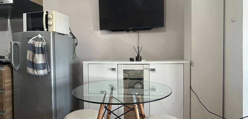 1BR Unit in The Rise, Makati 1BR Unit in The Rise, Makati