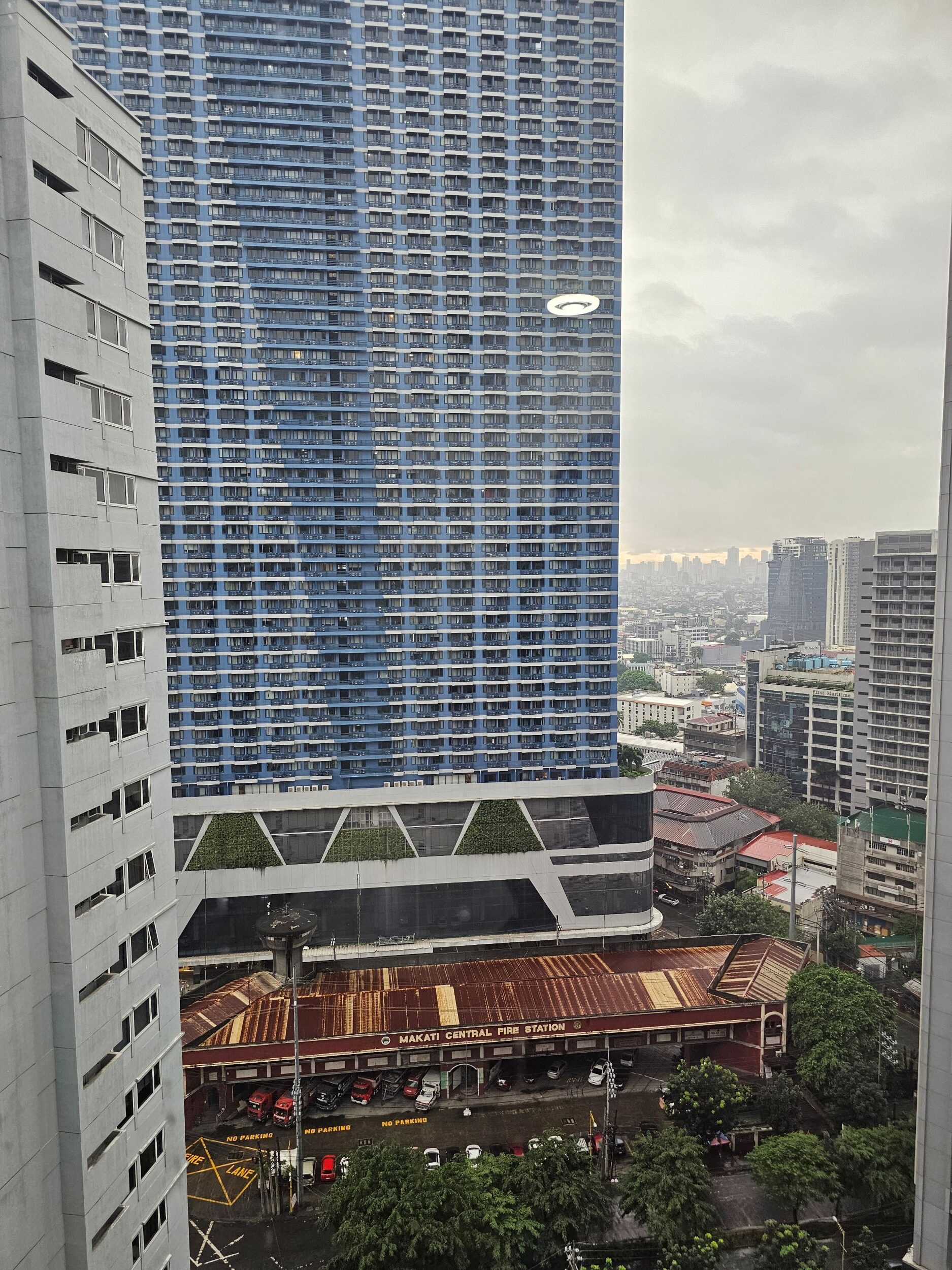 2BR Unit in The Columns at Ayala, Makati City 2BR Unit in The Columns at Ayala, Makati City