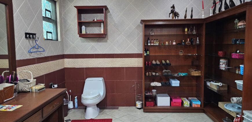 6BR House and Lot in K-6th, East Kamias, Quezon City 6BR House and Lot in K-6th, East Kamias, Quezon City