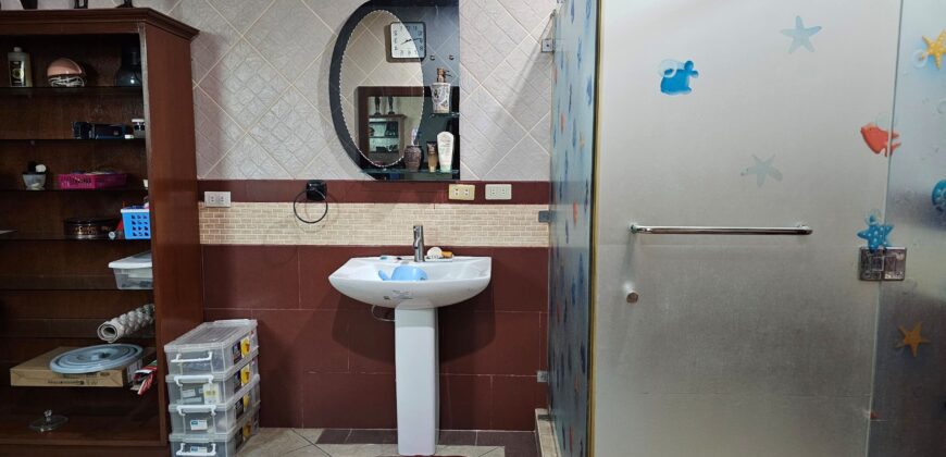 6BR House and Lot in K-6th, East Kamias, Quezon City 6BR House and Lot in K-6th, East Kamias, Quezon City