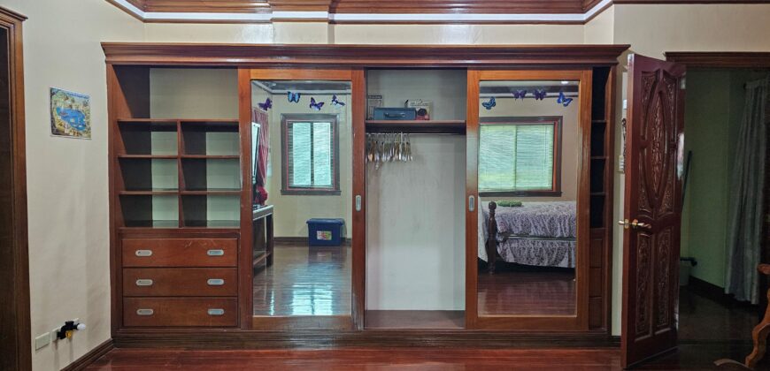 6BR House and Lot in K-6th, East Kamias, Quezon City 6BR House and Lot in K-6th, East Kamias, Quezon City