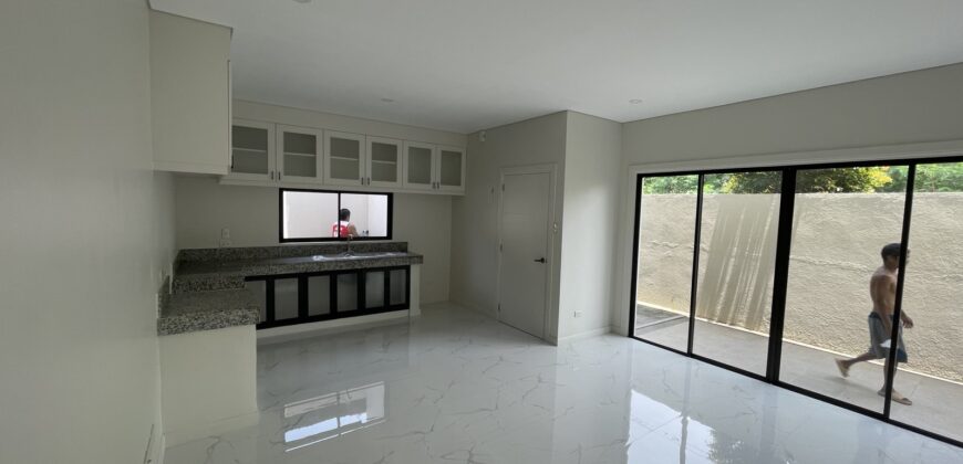 3BR Townhouse Unit in Sao Paolo corner Ontario St., BFISHAI, BF Homes, Las Piñas City. 3BR Townhouse Unit in Sao Paolo corner Ontario St., BFISHAI, BF Homes, Las Piñas City.
