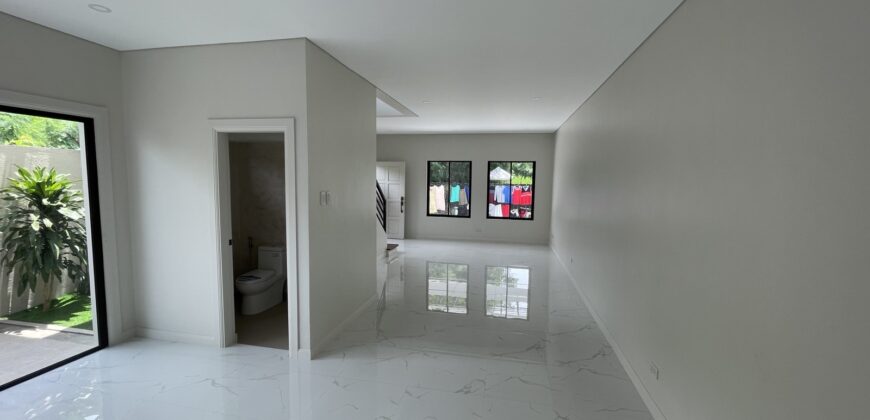3BR Townhouse Unit in Sao Paolo corner Ontario St., BFISHAI, BF Homes, Las Piñas City. 3BR Townhouse Unit in Sao Paolo corner Ontario St., BFISHAI, BF Homes, Las Piñas City.